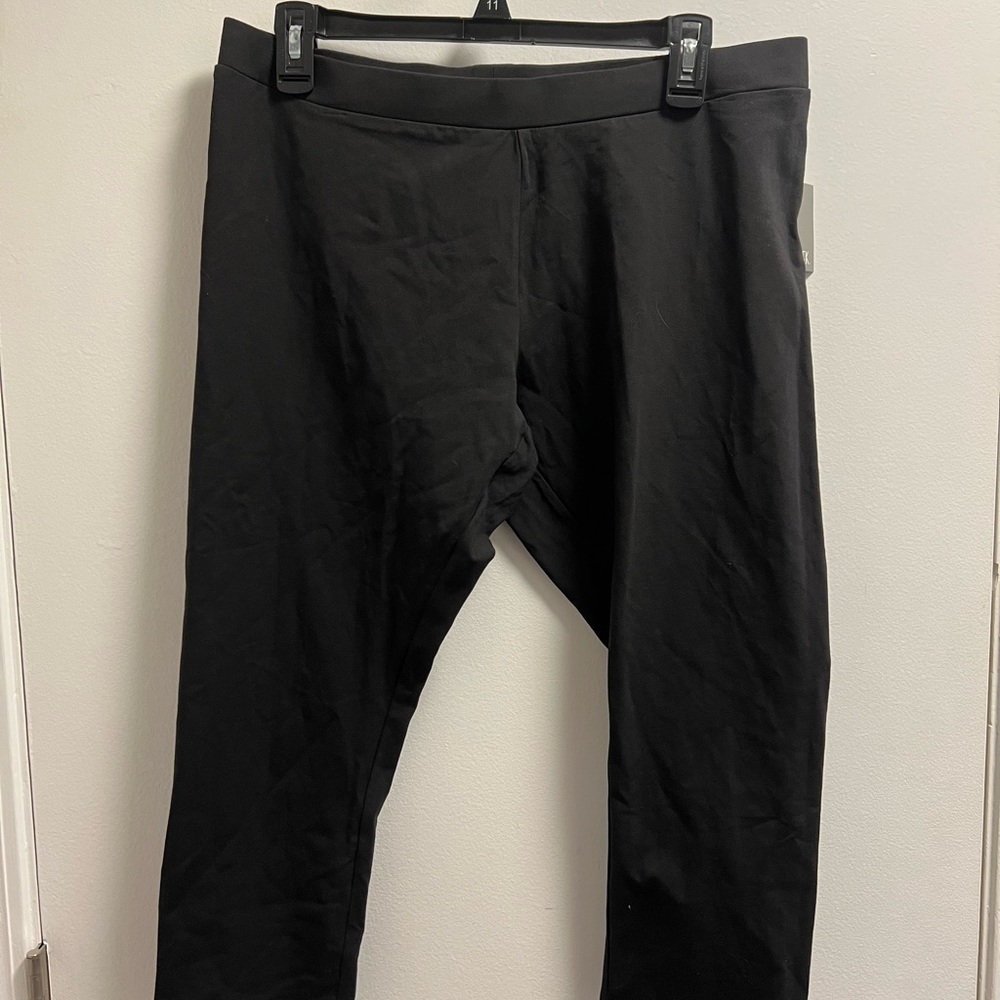 ✅Falls Creek Women’s Black   Cropped Leggings